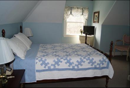 Castle Manor Inn Глостер Экстерьер фото